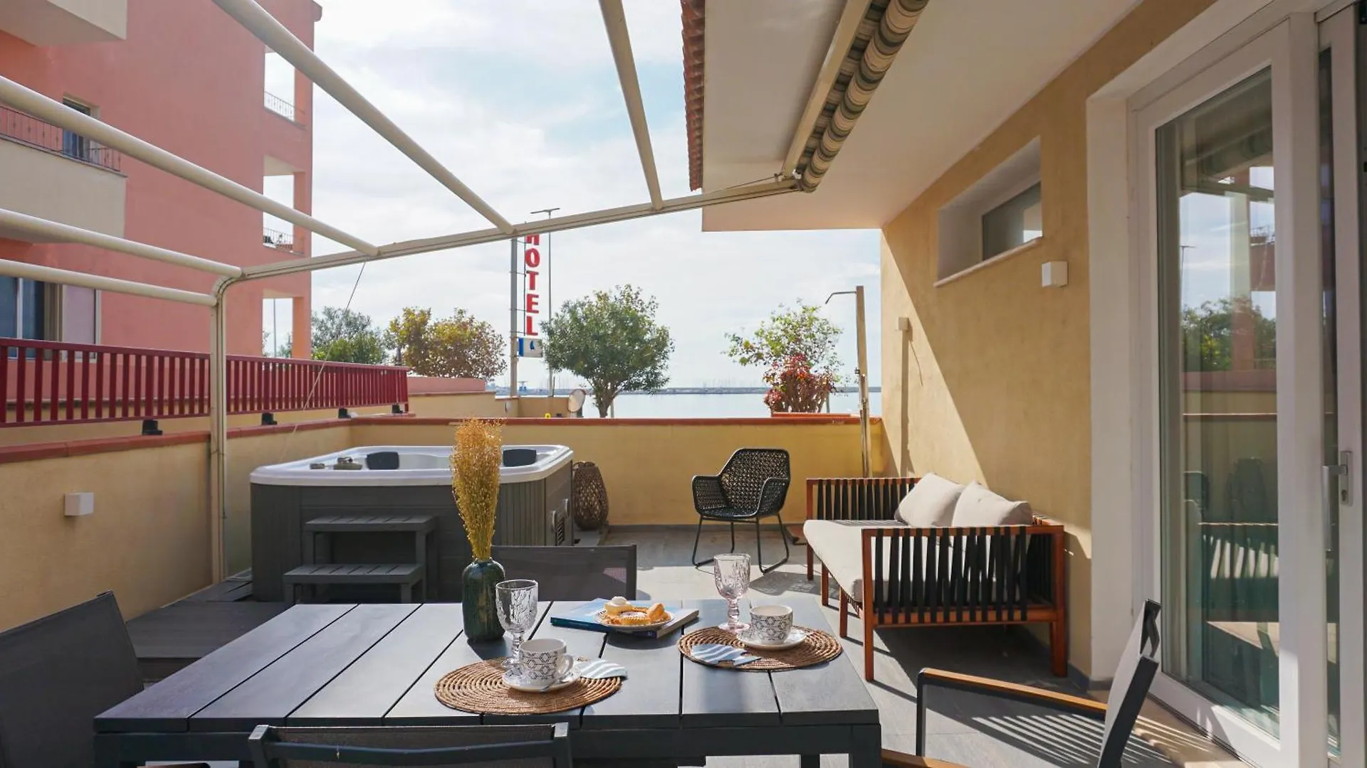 Al 33 - Luxury Apartment Alghero Gæstehus